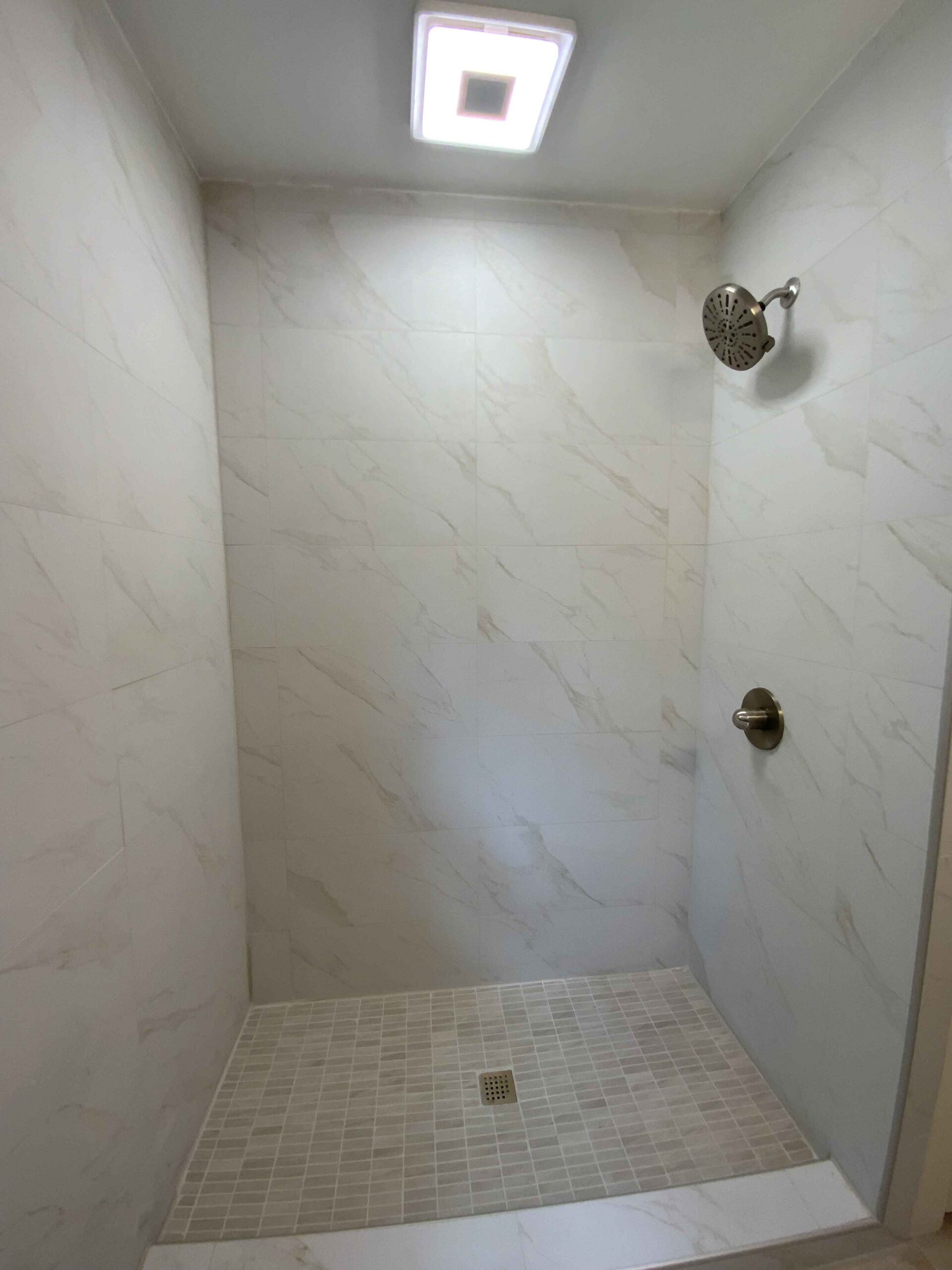 Tiled Walk-In Shower — remodeling gallery Tupelo MS Galvez